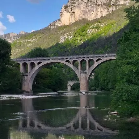 Avec Grande Terrasse