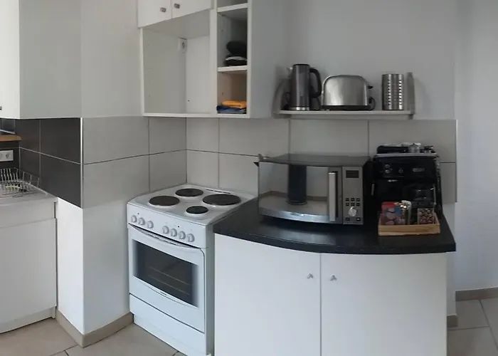 Avec Grande Terrasse Feriehus